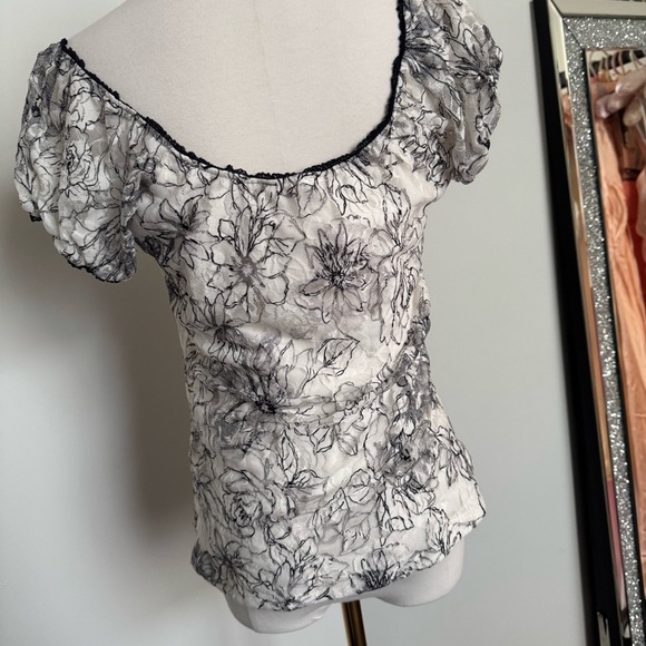 Vintage Y2K Black and White Lace-Up Women's milkmaid top goth punk fairy 14 - Picture 5 of 6